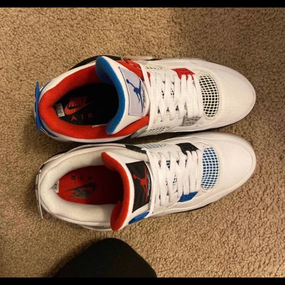 Retro 4 - Picture 2 of 3